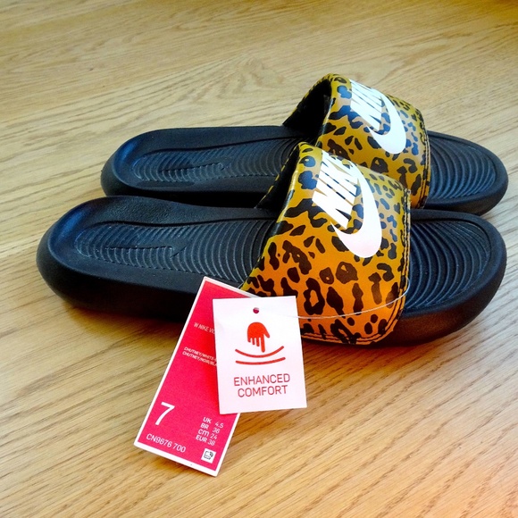 New w/ Tags Nike Victori One Brown & Black Cheetah Print Women's Slides Size 7 - Picture 3 of 6